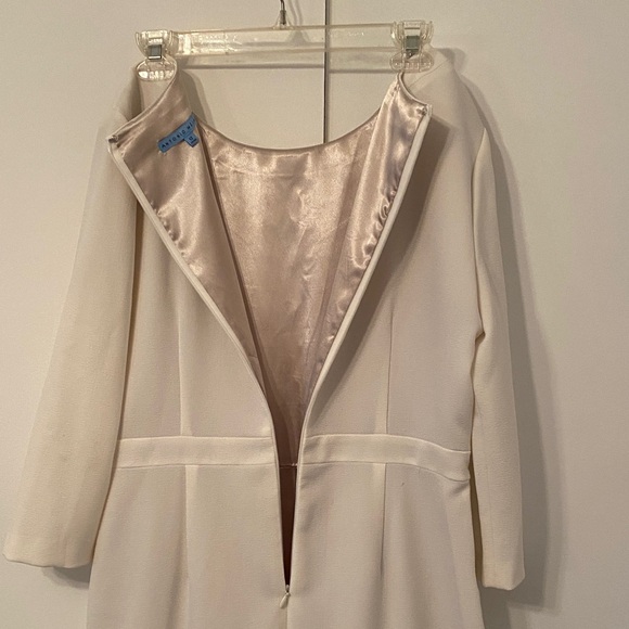 ANTONIO MELANI Cream Long Sleeve Dress - Picture 5 of 6